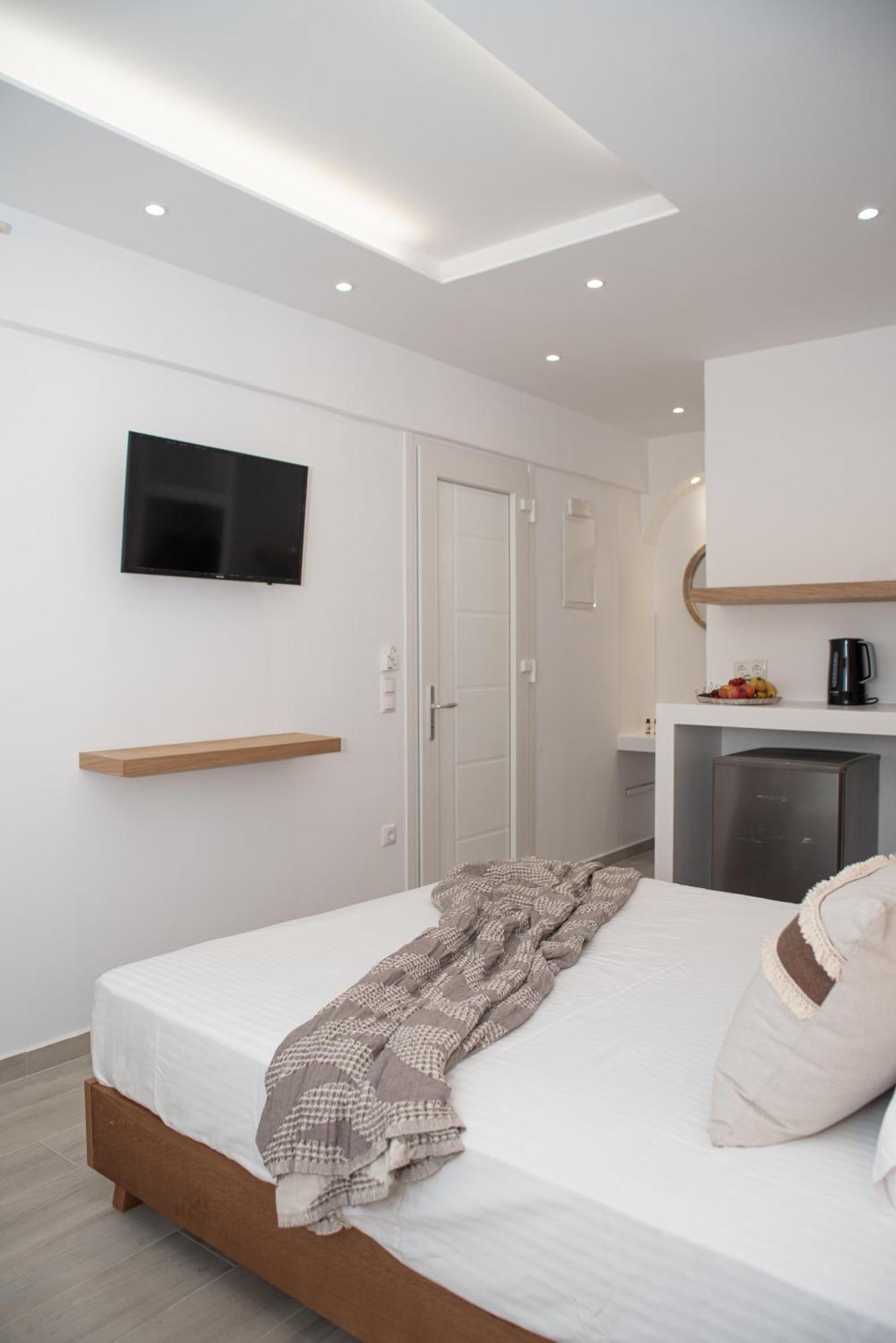 Deep Blue Aparthotel อาโยส โพรโกปิออส ภายนอก รูปภาพ